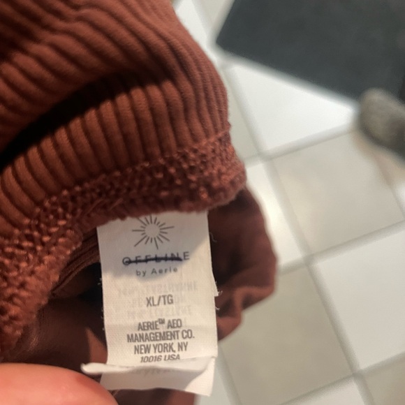 Aerie High-Waisted Brown Leggings - Picture 3 of 3